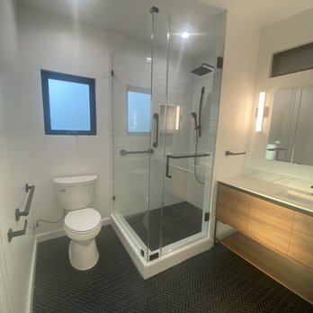 Pearl Remodeling - Bathroom - General Contractors Near Me - Reseda, California