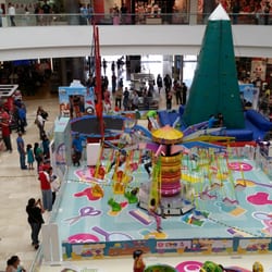 Plaza Galerías - Ya vienen las vacaciones de verano de los chaparros y en galerías les pusieron juegos.