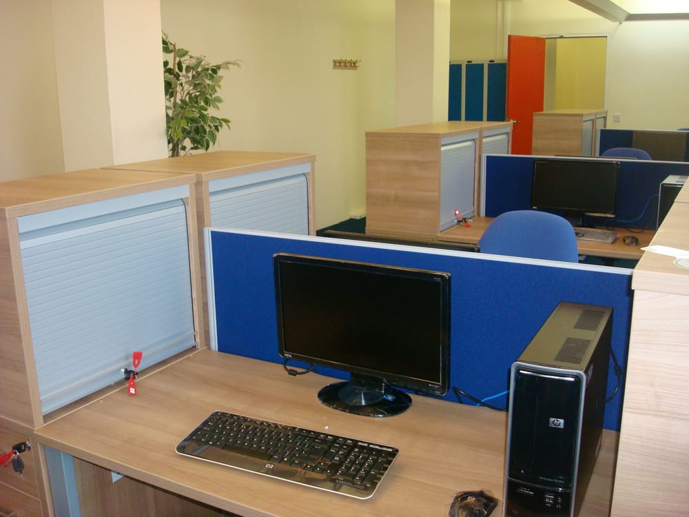 STRATFORD ADVICE ARCADE 107109 Stratford Advice Arcade, London