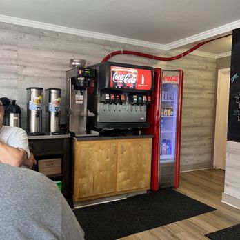 Bubba’s Biscuit Lexington - Lobby- self-serve drinks - Breakfast & Brunch Near Me - Lexington, South Carolina Bubba’s Biscuit Lexington - Lobby- self-serve drinks - Breakfast & Brunch Near Me - Lexington, South Carolina