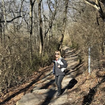 Sunset Rock Climbing - Pathway down to cliffs - Hiking Near Me - Chattanooga, Tennessee Sunset Rock Climbing - Pathway down to cliffs - Hiking Near Me - Chattanooga, Tennessee