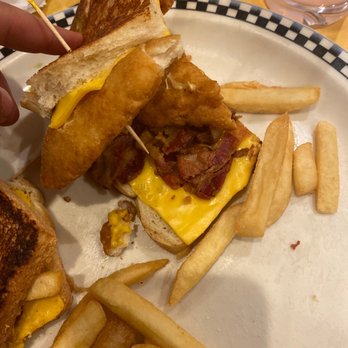 Park Wayne Diner - The cheese is uncooked and the bacon is microwaved and cold. - Diners Near Me - Wayne, New Jersey Park Wayne Diner - The cheese is uncooked and the bacon is microwaved and cold. - Diners Near Me - Wayne, New Jersey