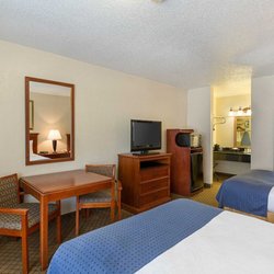 Clarion Inn