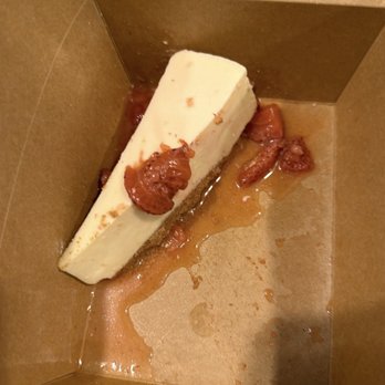 HidalGo Bistro - Strawberry cheesecake - New American Near Me - Vista, California
