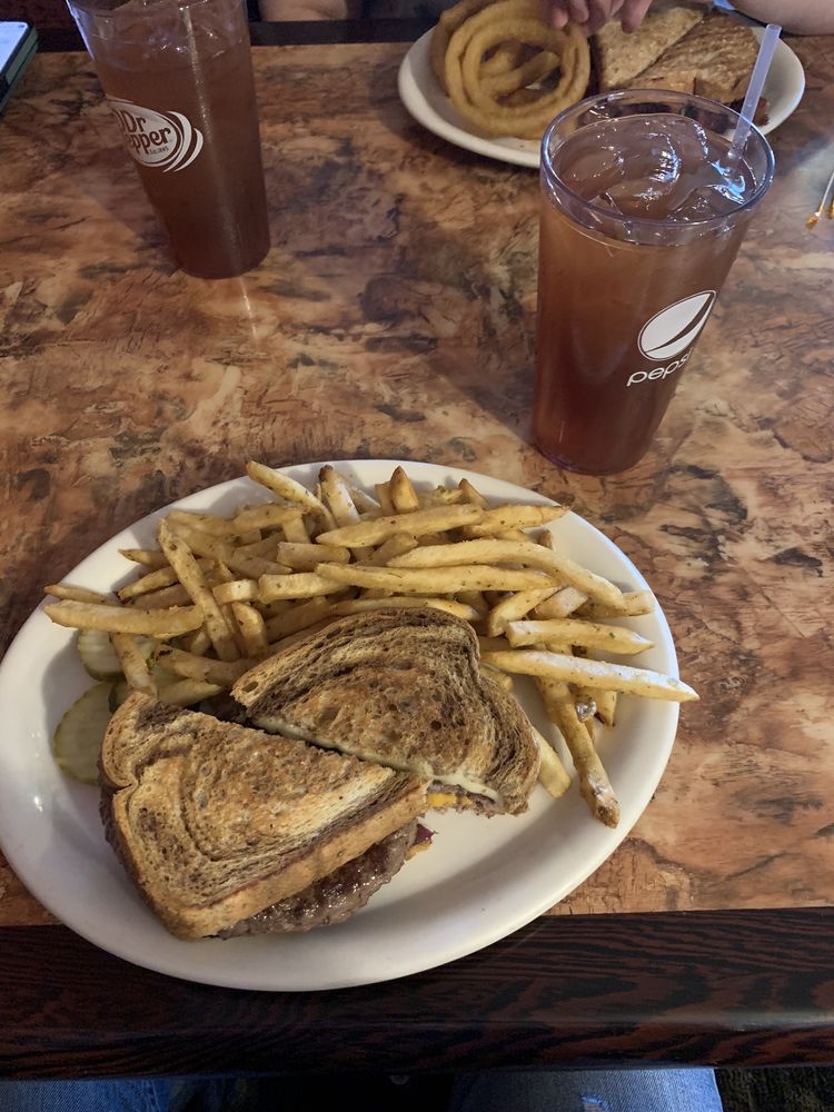 BUNKHOUSE Updated November 2024 24 Photos & 50 Reviews 109 W Hwy