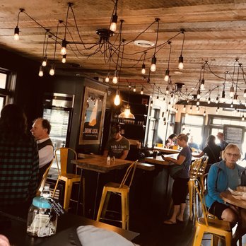 Rek'-Lis Brewing - Indoor pub - Brewpubs Near Me - Bethlehem, New Hampshire
