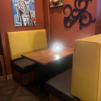 Carolina Kitchen - Seating - Soul Food Near Me - Capitol Heights, Maryland