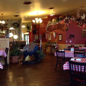 Susie's Branding Iron - Dinning room - Burgers Near Me - Moab, Utah Susie's Branding Iron - Dinning room - Burgers Near Me - Moab, Utah