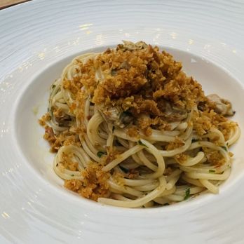 Giovedi - Spaghetti Vongole and XO Sauce - Asian Fusion Near Me - Honolulu, Hawaii Giovedi - Spaghetti Vongole and XO Sauce - Asian Fusion Near Me - Honolulu, Hawaii