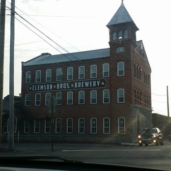 Clemson Bros. Brewery - Great building - Breweries Near Me - Middletown, New York