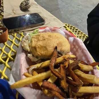 Phil's Icehouse - The 78704 - Burgers Near Me - Austin, Texas