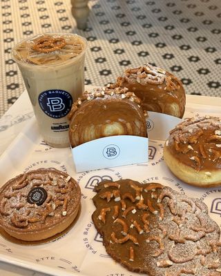 Paris Baguette by null