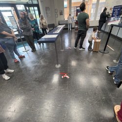US Post Office - Long line i've been waiting in for 30mins already