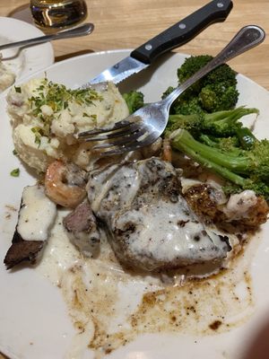 Applebee's Grill + Bar by null