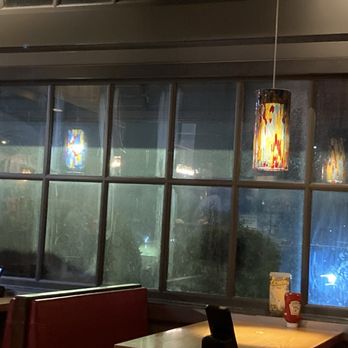 Chili's - Filthy windows - American Near Me - Rochester, New York