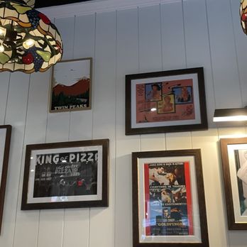 Thompson and Bleecker - Inside - Pizza Near Me - Ithaca, New York