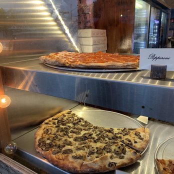 Grafa Pizza - Pizza Near Me - Miami Beach, Florida