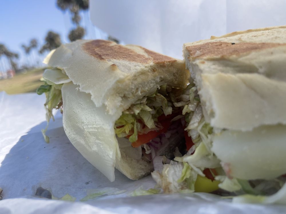 CHARLIE’S DELI VENICE BEACH Updated September 2024 23 Photos & 34