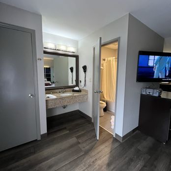 Best Western Plus Carlton Suites - Bathroom and sink area - Hotels Near Me - Birmingham, Alabama