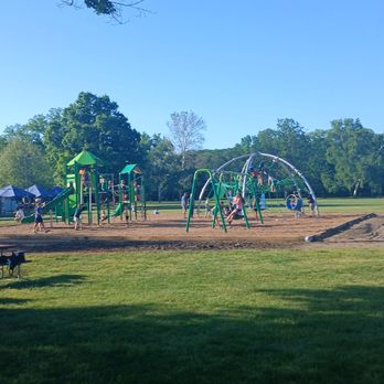 Petrifying Springs Park - Playground in close proximity to the beer garden - Dog Parks Near Me - Kenosha, Wisconsin