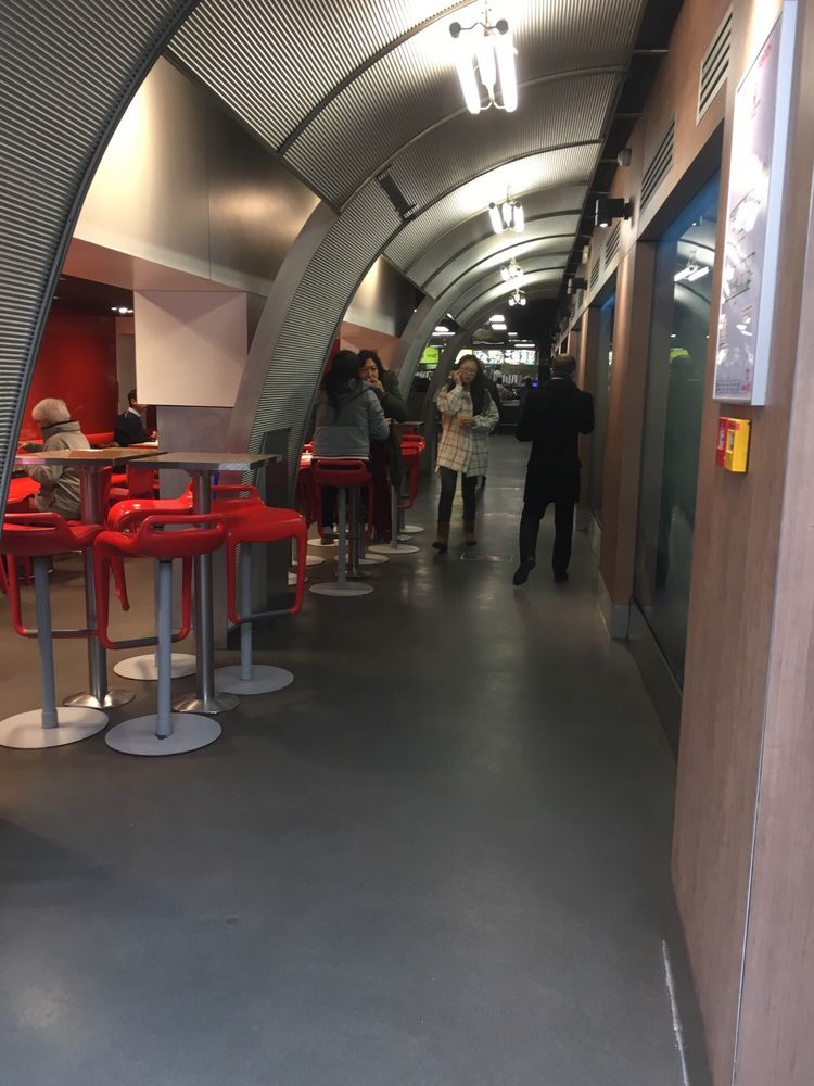 QUICK Updated May 2024 22 Photos & 22 Reviews 122 avenue des ChampsElysées, Paris, France