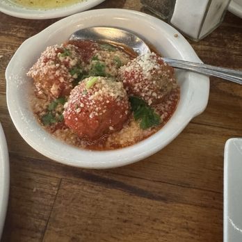 Maxi's - Side of meatballs - Italian Near Me - Cleveland, Ohio