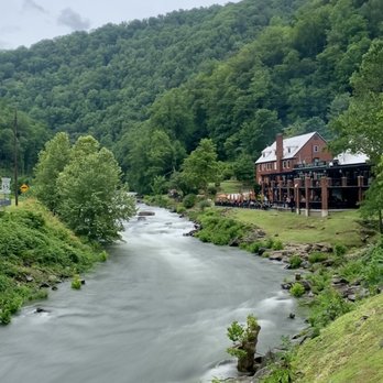 Tapoco Tavern - Scenery - Resorts Near Me - Robbinsville, North Carolina