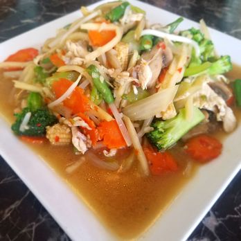 Thai Long-An - Stir fry with chicken - Thai Near Me - Phoenix, Arizona Thai Long-An - Stir fry with chicken - Thai Near Me - Phoenix, Arizona