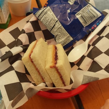 Hungry Pelican - Pb&J with crust cut off for my 4 year old! - Delis Near Me - Manteo, North Carolina