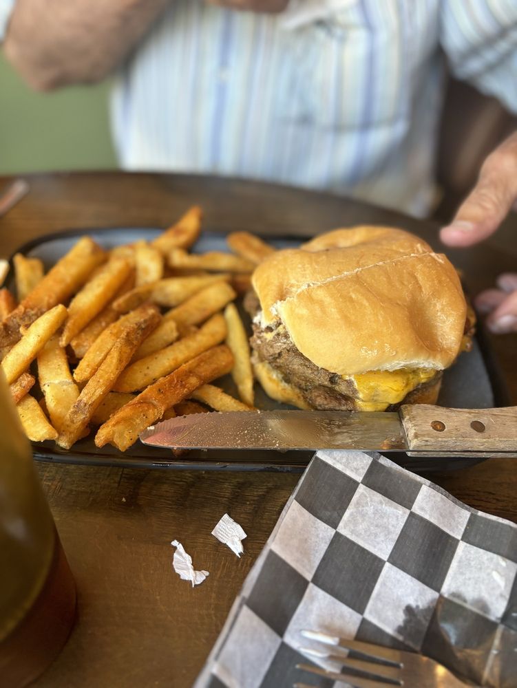 Food from Lemonade house Grille