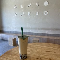 Magnolia milk tea