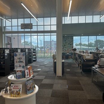 Fort Ben Branch Library - Lots of natural light - Libraries Near Me - Indianapolis, Indiana Fort Ben Branch Library - Lots of natural light - Libraries Near Me - Indianapolis, Indiana