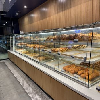 Paris Baguette - 6:30 AM selection - Bakeries Near Me - Westchester, California Paris Baguette - 6:30 AM selection - Bakeries Near Me - Westchester, California