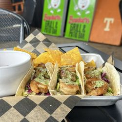 Bunkers Grill And Patio Bar