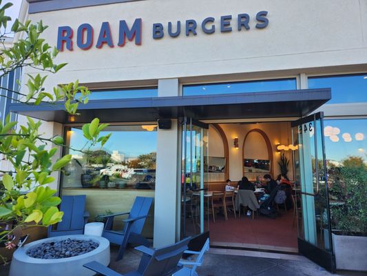 Roam Artisan Burgers by null