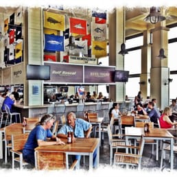 Outside bar and dining