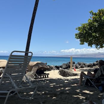 Mauna Lani Beach Club - From the shade! - Snorkeling Near Me - Kamuela, Hawaii