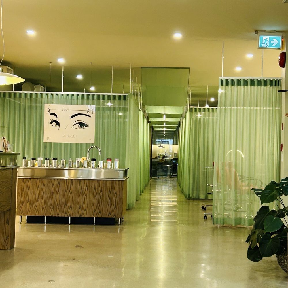 Umeglow Brow Studio - Eyebrow Services Near Me - Vancouver, British Columbia