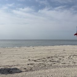 August morning at TOBAY. Flat ocean.