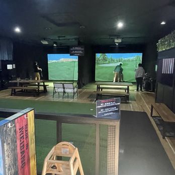J Doggs - Golf simulator - Burgers Near Me - Shawano, Wisconsin