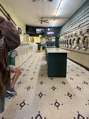 The Washboard Donut Shoppe by null