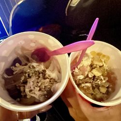 YoFrutii Frozen Yogurt