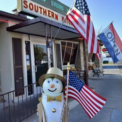 Southern Kitchen - Patriot visits Southern Kitchen.