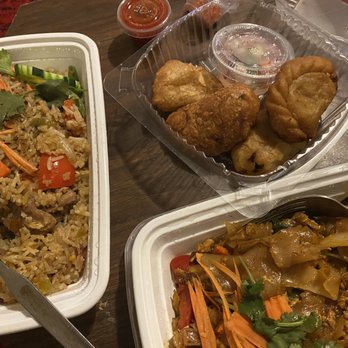 Tana Thai - Basil Fried Rice, Drunken Noodles, 4 Chicken Curry Puffs - Thai Near Me - Bronx, New York Tana Thai - Basil Fried Rice, Drunken Noodles, 4 Chicken Curry Puffs - Thai Near Me - Bronx, New York