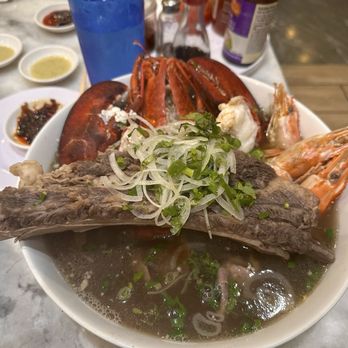 Pho Viet - Ala Moana - Vietnamese Near Me - Honolulu, Hawaii Pho Viet - Ala Moana - Vietnamese Near Me - Honolulu, Hawaii