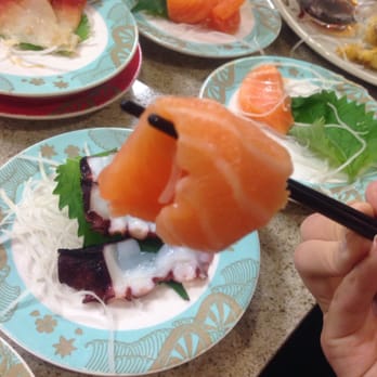Akira Sushi - The thickness of the sashimi is good!! - Sushi Bars Near Me - Clackamas, Oregon