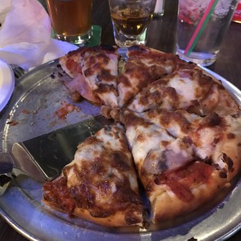 Long Beach Tavern - 10 inch Hidden Treasure pizza $14.50, pepperoni, Canadian bacon, salami, sausage and mushroom and cheese. We will come back for sure!!! - Pizza Near Me - Long Beach, Washington Long Beach Tavern - 10 inch Hidden Treasure pizza $14.50, pepperoni, Canadian bacon, salami, sausage and mushroom and cheese. We will come back for sure!!! - Pizza Near Me - Long Beach, Washington