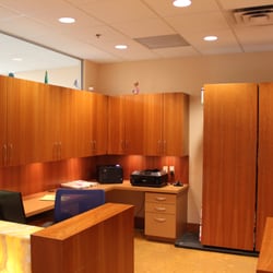 Harbourside Dental Group - Bright and welcoming reception at Harbourside Dental Group, designed for comfort and a smooth check-in experience.