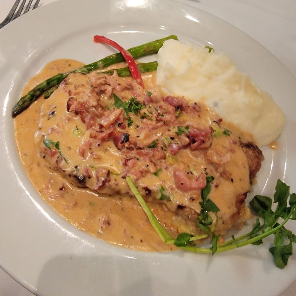 Dal Rae Restaurant - Chicken Fried Steak - Steakhouses Near Me - Pico Rivera, California