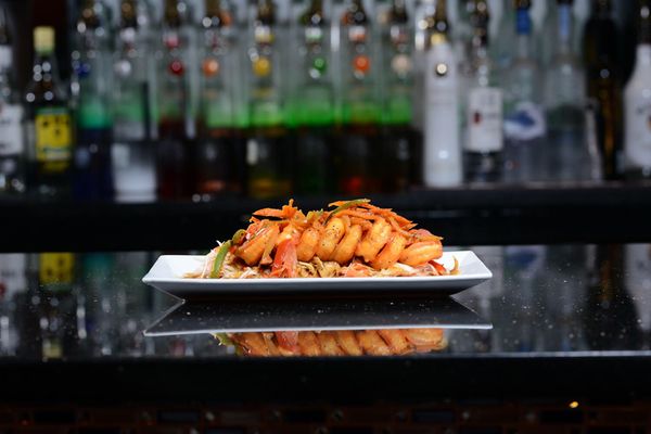 Breezes Island Grill Restaurant & Lounge by null